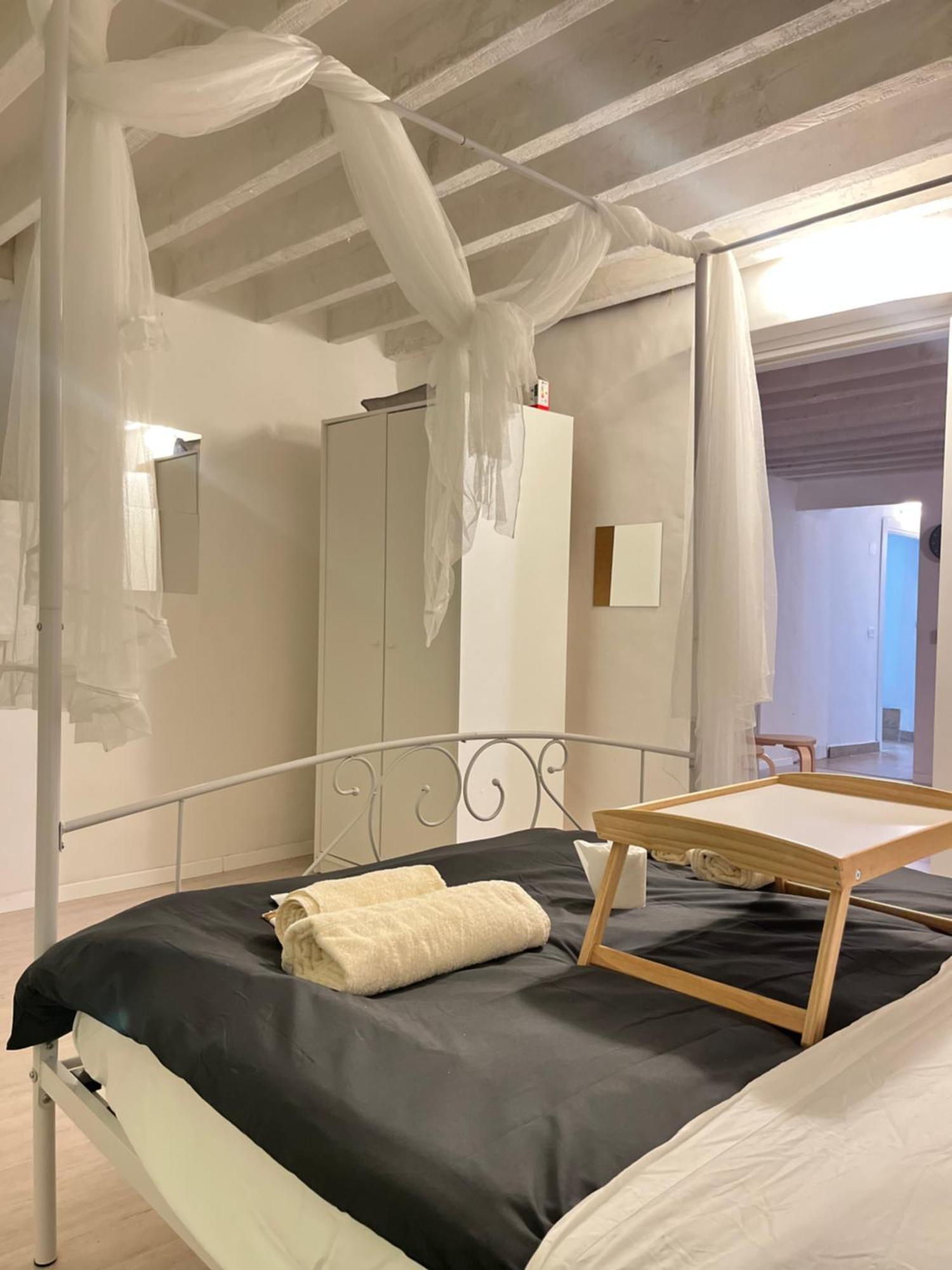 Genova Centro Affittacamere- Bagno In Comune Esterno foto